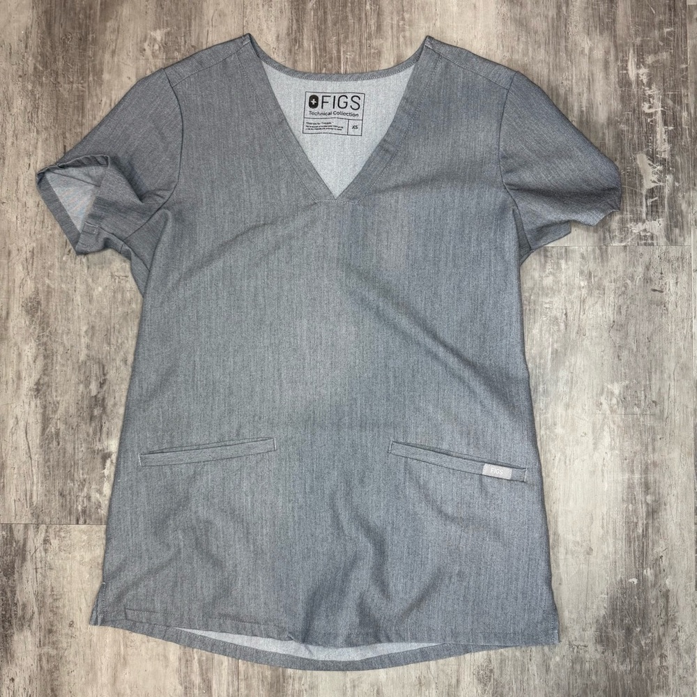 Figs Heather Gray V-Neck‎ Scrub Top Size XS